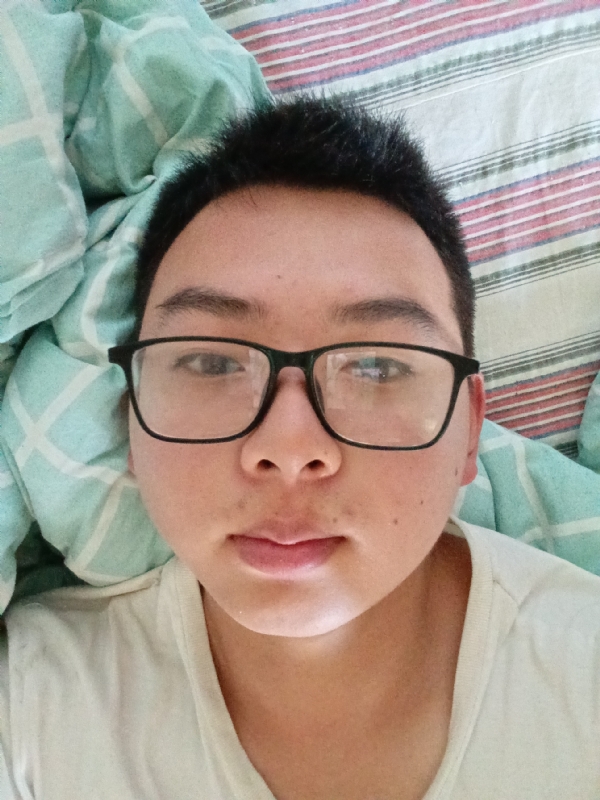 小黄的第四张照片--陕西闪婚服务中心