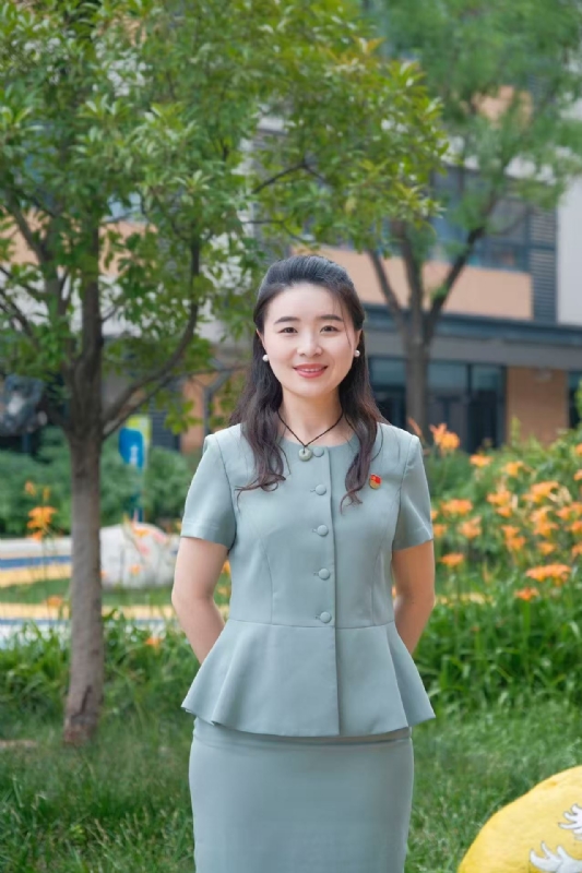 弯弯的第一张照片--陕西闪婚服务中心