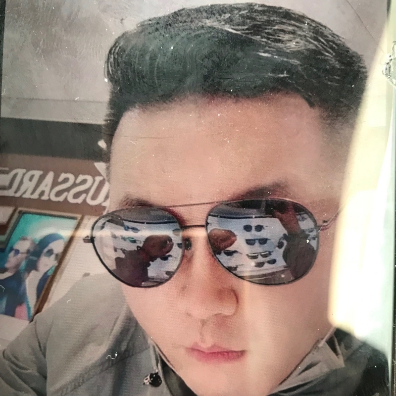 至尊宝的第一张照片--陕西闪婚服务中心